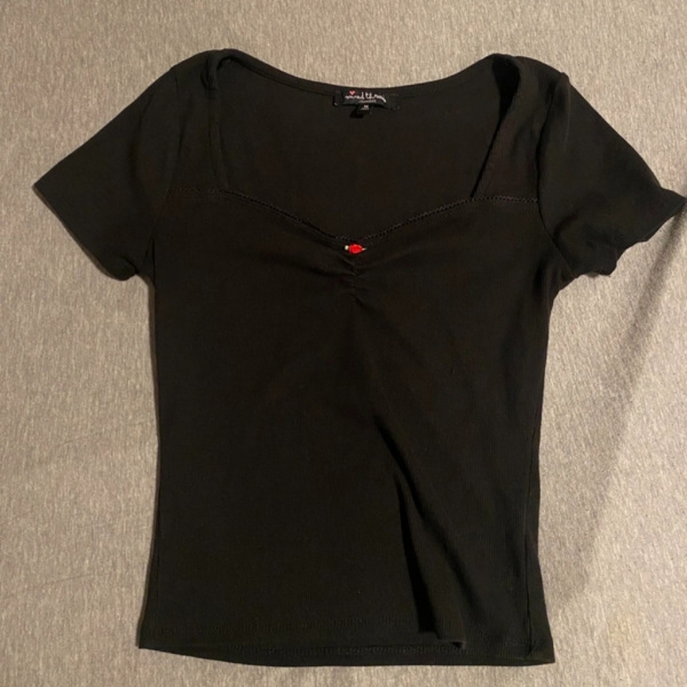 Black Sweetheart Blouse w/ Rose